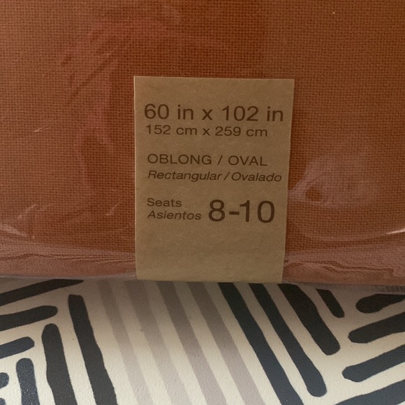 Hemstitch tablecloth - Picture 2 of 2